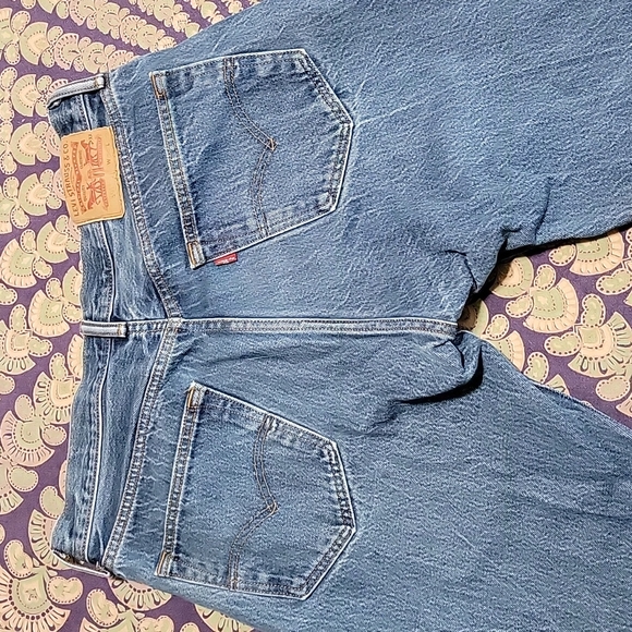 Levi's 501 Button Fly Jeans - Picture 3 of 8